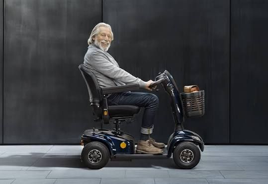 Mobility Scooter Guide: Accessibility Technology, Features, and Selection Tips