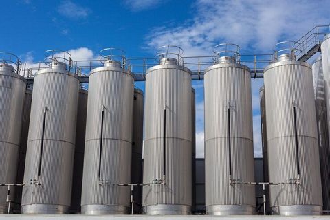 Industrial Chemical Storage Tanks: A Complete Guide to Types, Materials, and Applications
