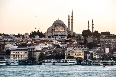 Istanbul Tour: A Guide to History, Culture, Packages, and Travel Planning