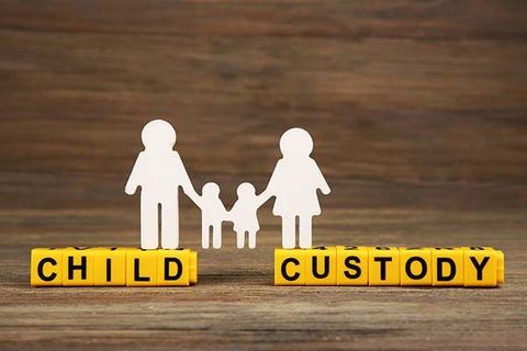 Custody Planning Guide: Parenting Arrangements, Legal Processes, Court Information, and Useful Insights