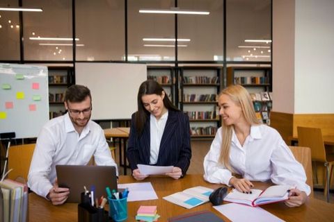 Learn About Executive MBA: Complete Information, Career Opportunities, Expert Suggestions, and Application Tips