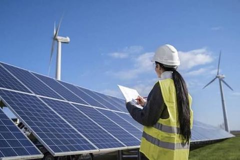 Solar Panel Guide: Home Energy Systems, Installation Planning, and Financing Information
