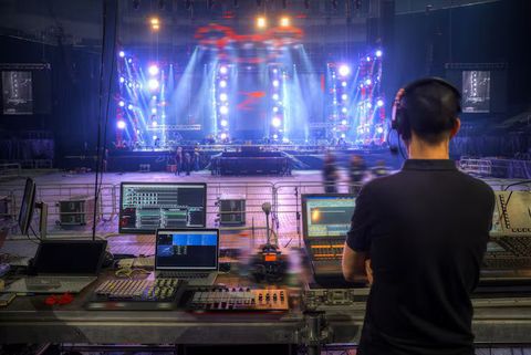 High-Ticket Event Audiovisual Production Infrastructure: Discover Production Workflow Details