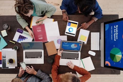 Programmatic Advertising Tools Explained: Learn AI-Powered Campaign Management & Digital Media Technology