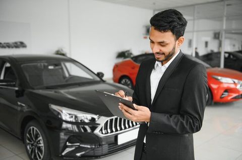 Learn How to Choose the Best Car Booking Platform for Your Trips