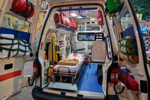 Ambulance Equipment Guide: Emergency Medical Systems, Technology, and Planning