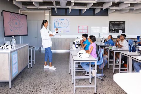 Nursing Careers Insights into Clinical Roles and Career Progression