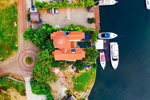 Luxury Waterfront Villa Rentals Knowledge Hub: Learn Travel Tips, Villa Features & Expert Insights
