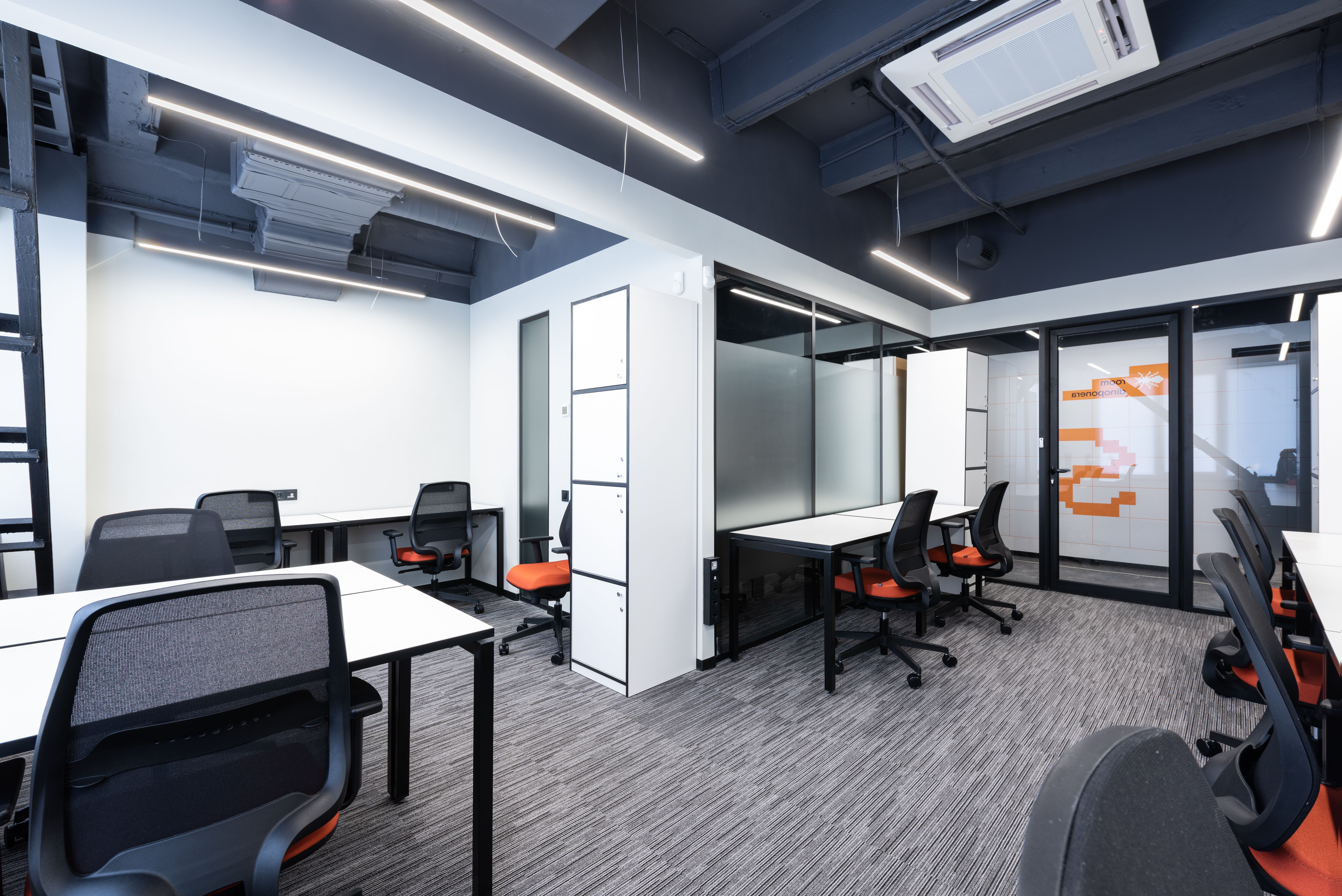 Coworking Spaces in Bangalore Knowledge Hub: Learn Office Amenities, Workspace Planning & Expert Information