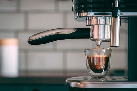 A Professional Guide to Espresso Machines: Advanced Brewing Techniques and Best Practices