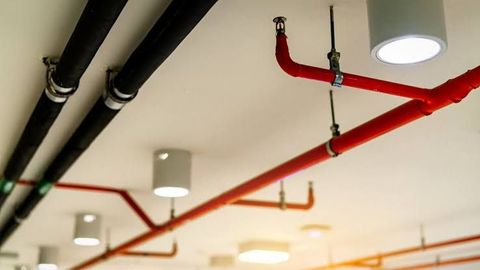 Fire Sprinkler Guide: Building Protection Systems, Installation, and Safety Standards