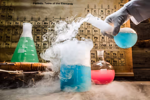 Chemical Vapor Deposition (CVD): Principles, Uses and Developments Guide