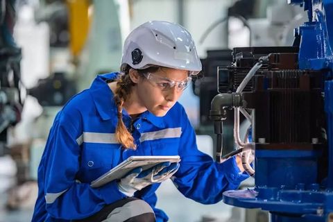 Industrial Automation Engineering Overview: Systems, Tools, and Technologies