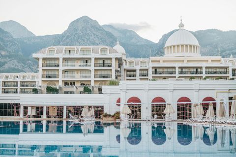 Luxury 5-Star Hotel Knowledge Hub: Learn Travel Details, Luxury Amenities & Expert Information