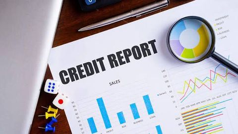Credit Monitoring Guide: Credit Reports, Identity Alerts, and Financial Protection