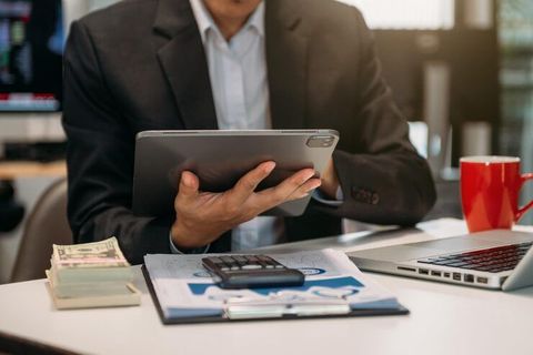 Business Banking Resources for Better Cash Flow Management