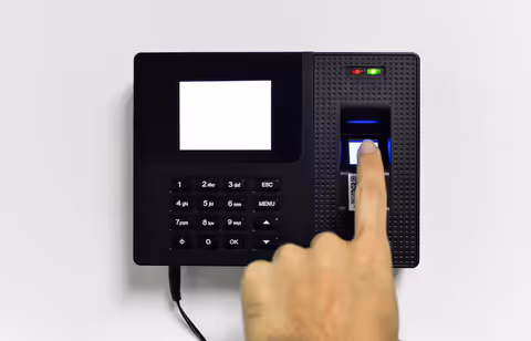 How-to Choose Biometric Attendance Systems: Features, Methods, and Practical Solutions