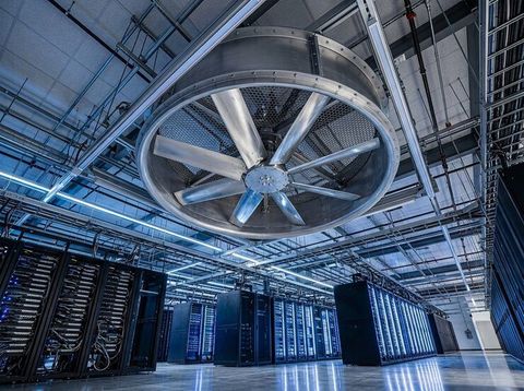 Corporate Server Room Cooling Systems: Explore Precision Temperature Control