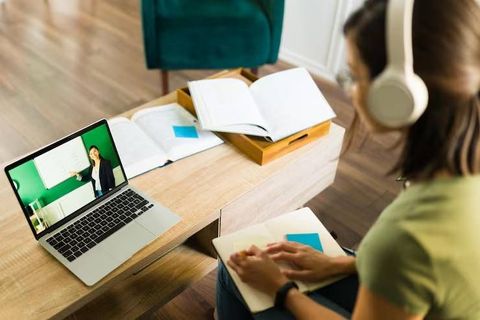 Distance Learning Degrees: Explore How Online Study Programs Work