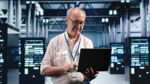Data Recovery Expert Guide: Explore Data Restoration Methods, Tools, and Technologies